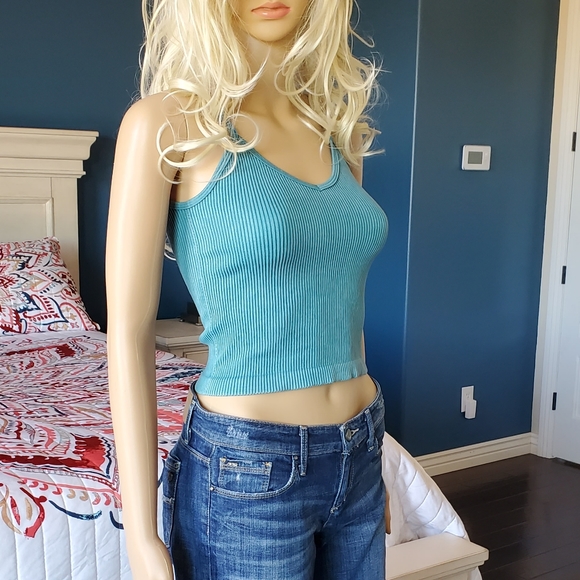 BELLA SEAMLESS BY FREE PEOPLE TANK SZ Sm - Picture 2 of 16